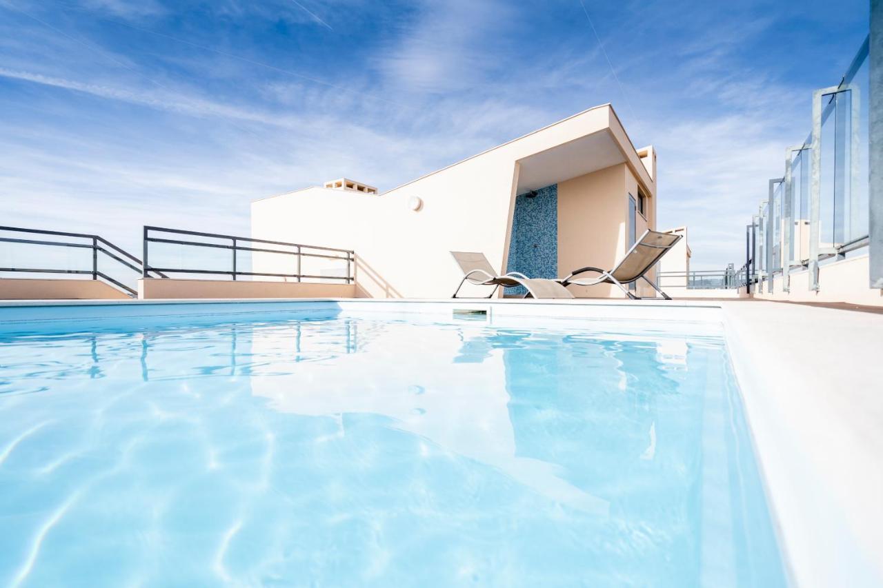 Oceanfront: Luxury Spectacular Sea Views And Pool Leilighet Olhão Eksteriør bilde