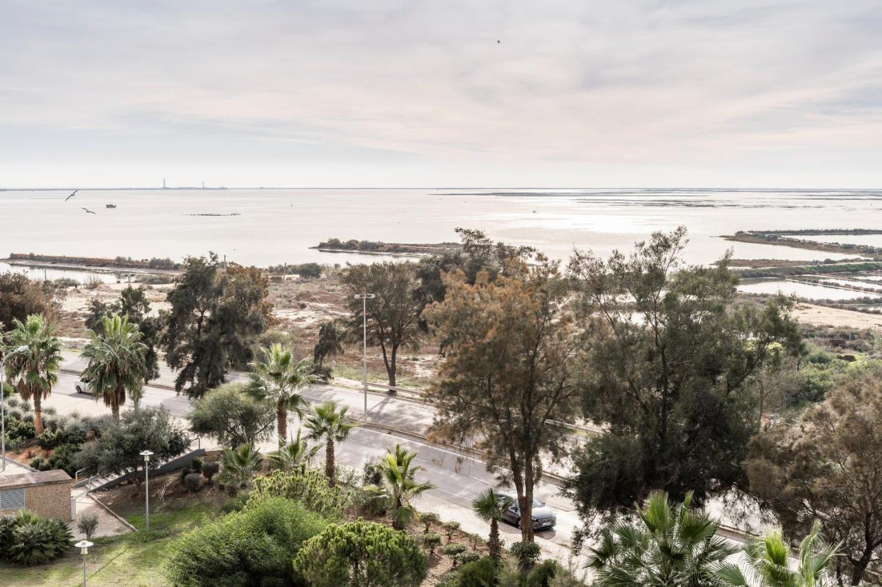 Oceanfront: Luxury Spectacular Sea Views And Pool Leilighet Olhão Eksteriør bilde