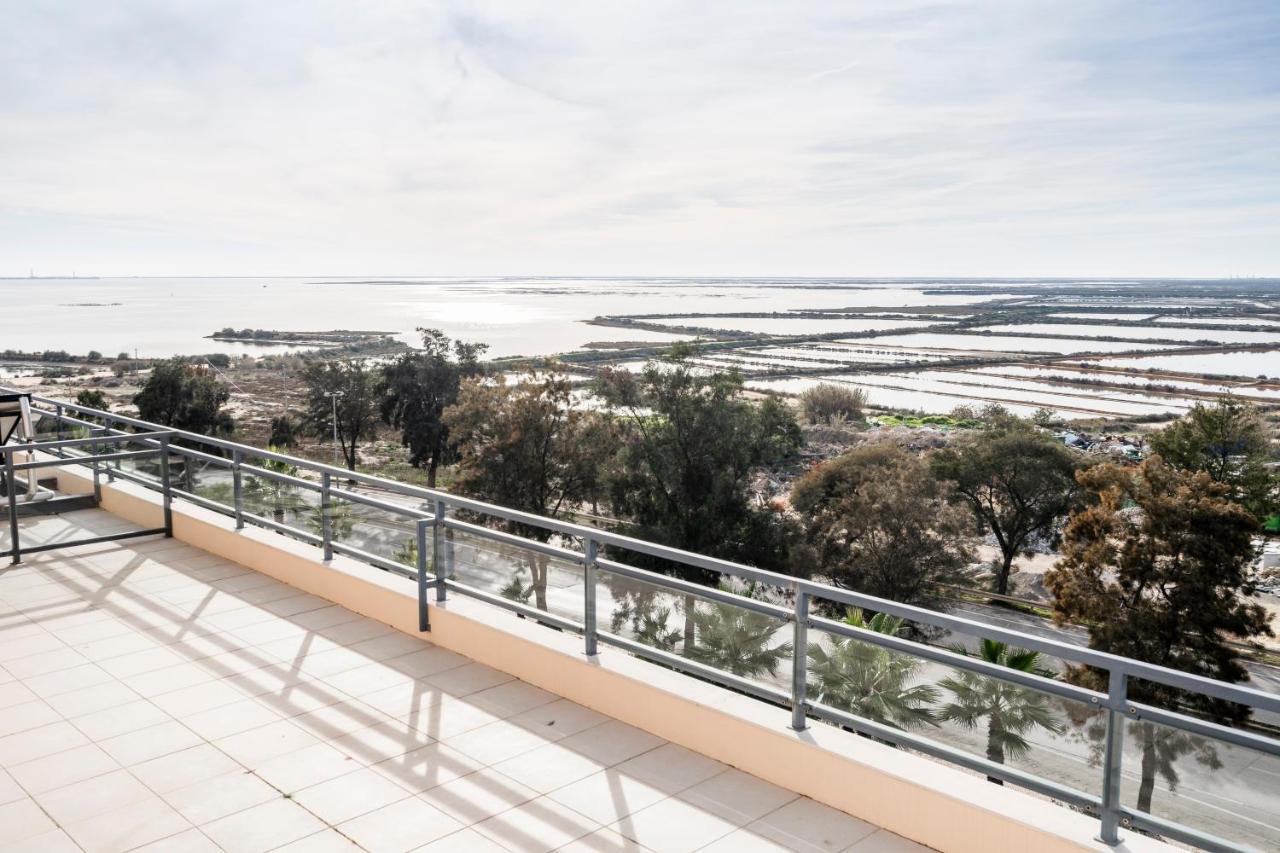 Oceanfront: Luxury Spectacular Sea Views And Pool Leilighet Olhão Eksteriør bilde