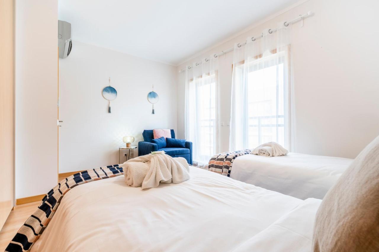 Oceanfront: Luxury Spectacular Sea Views And Pool Leilighet Olhão Eksteriør bilde